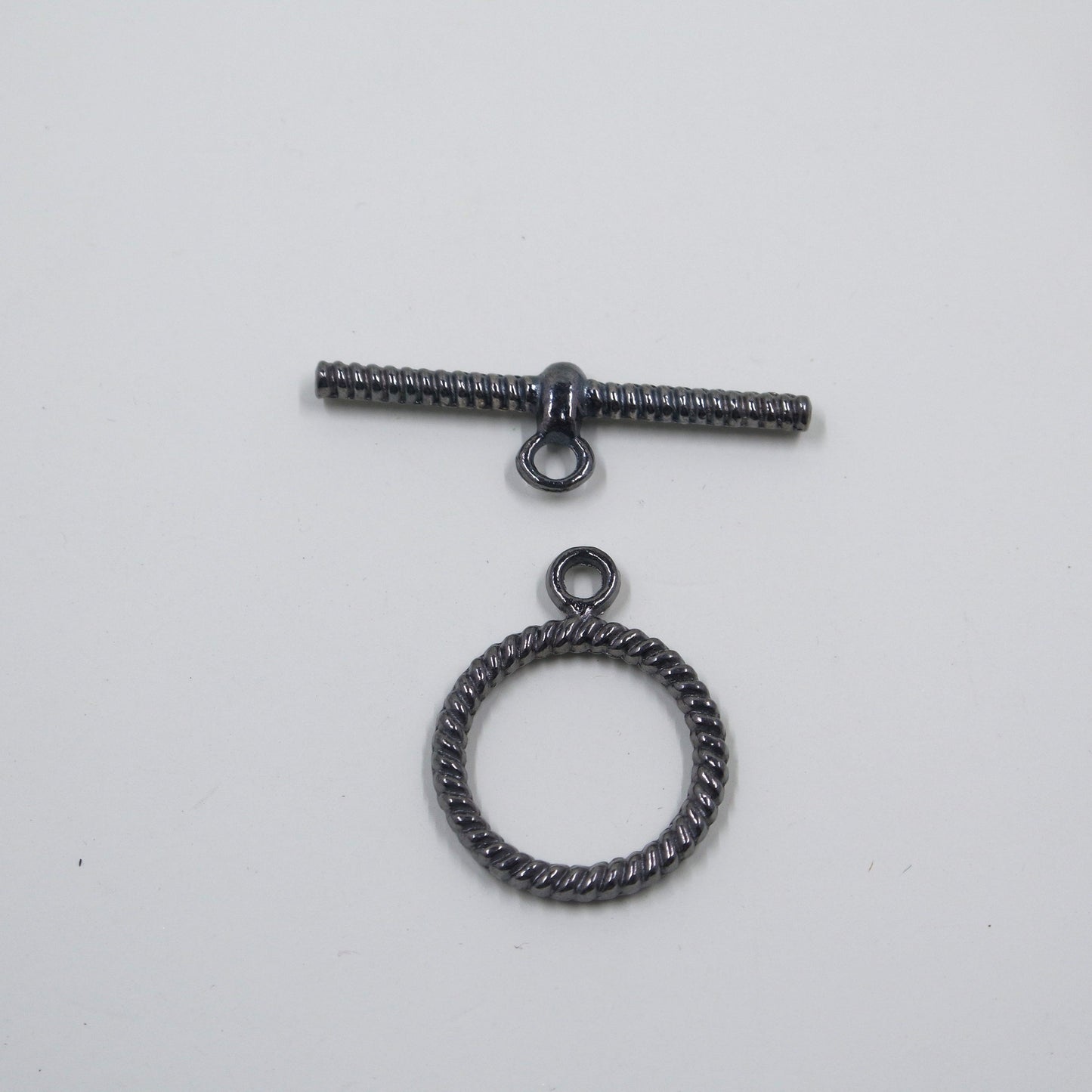 Rope Circle Toggle Clasp Gunmetal Tone