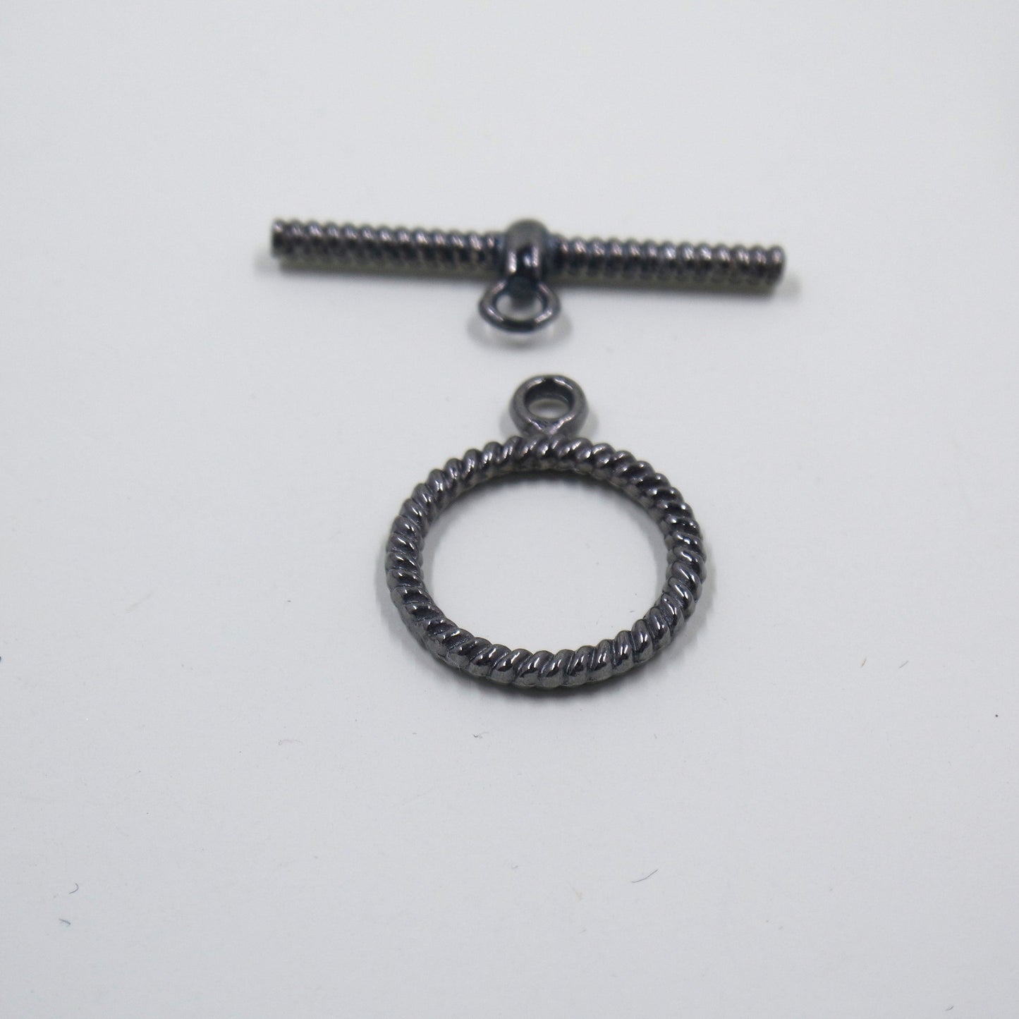 Rope Circle Toggle Clasp Gunmetal Tone