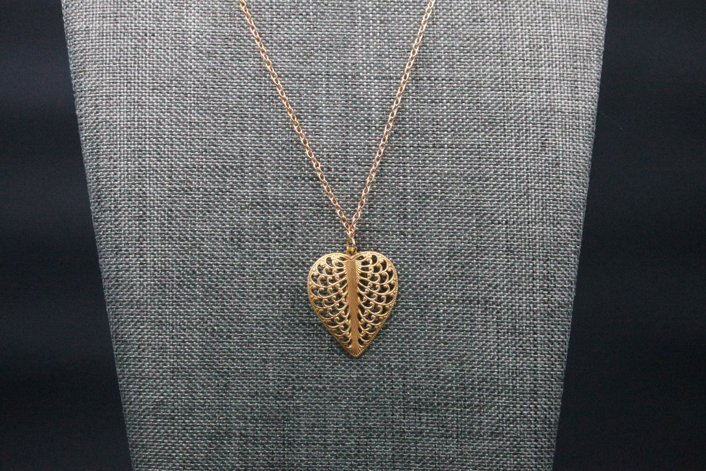 Brass Gold Heart filigree Leaf Earrings and Necklace Set