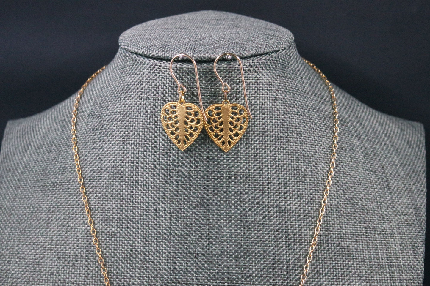 Brass Gold Heart filigree Leaf Earrings and Necklace Set